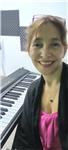 Docente de música da clases de piano y teclado para todos los niveles. especializada en niños