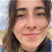 geduldige Tutorin für alle Altersstufen- und Niveaus