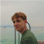 Profesor de Fotografía y edición de video. Estudiante de ultimo año de Comunicación Audiovisual en la Universidad de Sevilla