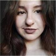 Soy una persona muy paciente y con mucho tacto para los niños. Soy apta para niños desde primaria a la ESO.