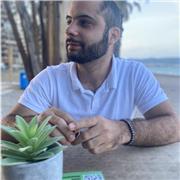 Profesor de geografía imparte clases para niño