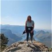 Salve sono Alessia e ho 18 anni, cerco lavoro e frequento un liceo linguistico quindi potrei aiutare nelle lingue