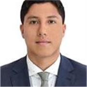 Abogado con especialización de Derecho Público, Buen Gobierno corporativo y Prevención de Lavado de Activos. 