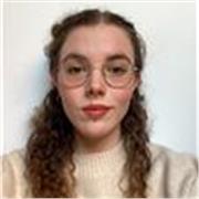 Gentile, paziente e solare, offro ripetizioni in italiano e inglese e/o aiuto compiti per le materie di scuola primaria.