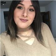 Soy una estudiante de oposiciones al Cuerpo de Ayudantes de Instituciones Penitenciarias que busca un trabajo a tiempo parcial. Soy una persona sociable y empática, puntual y organizada. Me gustaría dar clases a alumnos de primaria o ESO