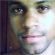 Dou aulas particulares de matemática, física e química há 20 anos, para os três níveis de ensino identificando onde o aluno apresenta dúvidas e fazendo muitos exercícios