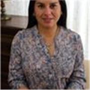 Profesora licenciada en educación de idiomas con más de 15 años de experiencia tanto de manera presencial como en línea