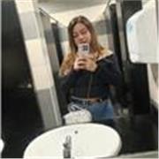 Profesora titulada, nivel B2 con la capacidad para dar clases a personas fe todo tipo de edad, preferentemente a niños de primaria