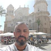 Profesor de Historia, Geografía e Historia del Arte, con Máster en educación, Máster en Patrimonio Histórico y Cultural. Experto Universitario en literatura y lengua española, y título de Profesor de Español para extranjeros se ofrece para dar clases de s