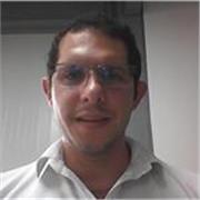 Docente de música, con amplia experiencia en instrumentos (piano, guitarra, bajo, trompeta) y lenguaje musical