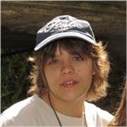 Matriculada en Bellas Artes ofrece clases de Historia y teoría practica del arte.