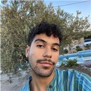 Soy monitor de actividad en tiempo libre y he trabajado de monitor con niños y niñas. Tengo un nivel avanzado de inglés y asumo grandes retos y responsabilidades. Mi disponibilidad es de tardes y fines de semana