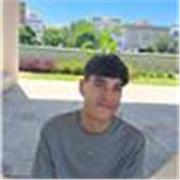 Joven divertid acabando carrera universitaria, puedo dar clases de primaria para todas las edades, especializado en idioma inglés.