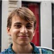 Offro lezioni private a bambini e ragazzi dalle scuole elementari al liceo, aiuto compiti e conversazione in inglese e francese.
