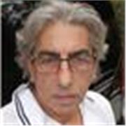 Offro lezioni one-to-one o a gruppi, di teoria e pratica della fotografia, per trasmettere la mia esperienza pluriennale.