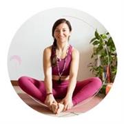 Yoga e Pilates in ascolto profondo del corpo: rispetta la tua ciclicità e ritrova forza e flessibilità per corpo e mente.