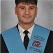 Soy graduado en historia del arte y arqueologia y mi mayor ambición es poder enseñar la belleza del arte y de la historia