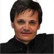 Ingegnere informatico impartisce lezioni a livello bas, intermedio e avanzato