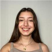 Hello! I'm Teacher Eri. me apasiona ayudar a las personas en el desafiante proceso de aprender inglés. Nice to meet you!