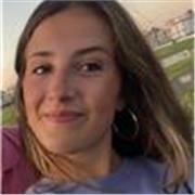 Soy una persona responsable, paciente y comprometida con el aprendizaje.