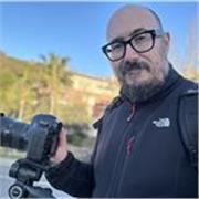 Profesor de fotografía, especializado en fotografía de arquitectura y fotografía analógica 
