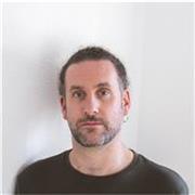 Fotógrafo, artista visual. Docencia en talleres y cursos desde 2008. Experiencia en iniciación y proyectos personales.