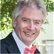 English tutor teaches adults and students. Business Management and Leadership skills