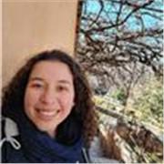 Profesora de Lengua Castellana y Literatura apta para todas las edades con máster en Formación de profesorado para ESO