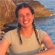 Native English tutor in the London area, able to give classes to all ages