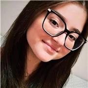 Sono una ragazza di 16 anni, che frequenta il liceo scientifico