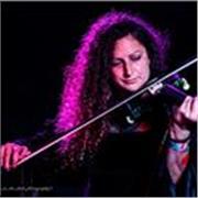 From Classical to Folk, Metal & Studio Sessions – Violin Lessons with Real Performance Experience