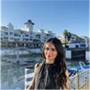 Profesora de inglés para estudiantes hasta Bachillerato.
