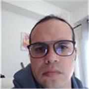 Licenciado en física, con maestría en gisica aplicada y diplomado en componente docente. Experiencia en educación a nivel universi