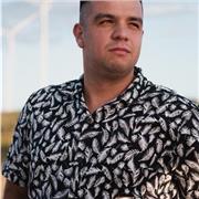 A punto de terminar la carrera de Magisterio de Educación Primaria.