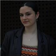 Profesora de apoyo en todas las materias del colegio y ESO. Lengua e Historia para bachillerato