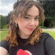 Psychology graduate offering engaging online lessons for GSCE and A-level students, focused on building understanding and confidence