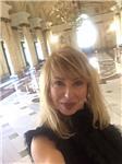 Profesora y abogada en ejercicio da clases de derecho online o presencial