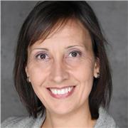 Spanisch-Lehrerin, die Kinder, Jugendlichen oder Erwachsenen gerne unterrichtet