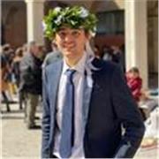 Salve a tutti.
Mi chiamo Francesco, ho conseguito la laurea triennale in Lettere Classiche e la magistrale in Scienze Storiche