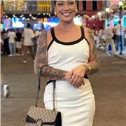 Olá! Sou professora de Matemática e ajudo alunos a superarem suas dificuldades e conquistarem confiança na matéria