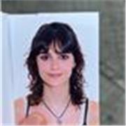 Profesora titulada con nivel de C1 y con años de experiencia en el campo de las clases particulares.