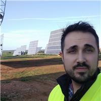 Acabo de terminar el máster de profesorado, soy ingeniero eléctrico y con máster en energías renovables.
Me apasiona la docencia y actualmente estoy desempleado.
