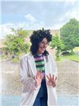 Offro lezioni private di materie umanistiche (lingua inglese e francese, italiano) e sono disponibile per aiuto allo studio in altre materie. 