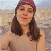 Profesora titular en nivel primario con más de 7 años de experiencia enseñando enmatemática,lengua y literatura, alfabetización.