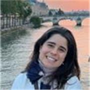 Profesora de humanidades bilingüe en ingles y con habilidad para la comunicación y la enseñanza