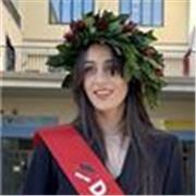 Offro ripetizioni private online o in presenza nella lingua italiana e in storia; ho la laurea magistrale in lettere moderne e attualmente insegno in un istituto superiore 