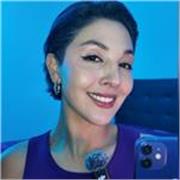 Paloma. 
Psicologa
impartir clases a adolescentes 
y niños 