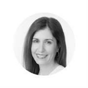 Soy profesora de inglés en secundaria y universidad. Imparto clases adaptadas a las necesidades del alumnado según nivel y objetivo. También doy clases de inglés conversacional.