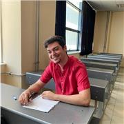 English teacher for beginner and intermediate levels, for children of all ages.