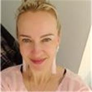 I am a passionate online teacher who can offer flexible lessons tailored to your needs. 